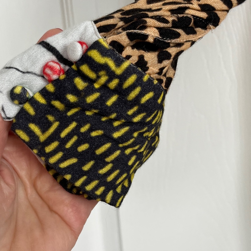 Multicolor Patterned Women's Top - Picture 2 of 5